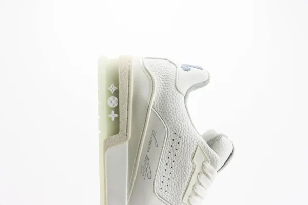 Louis Vuitton Trainer - Image 7