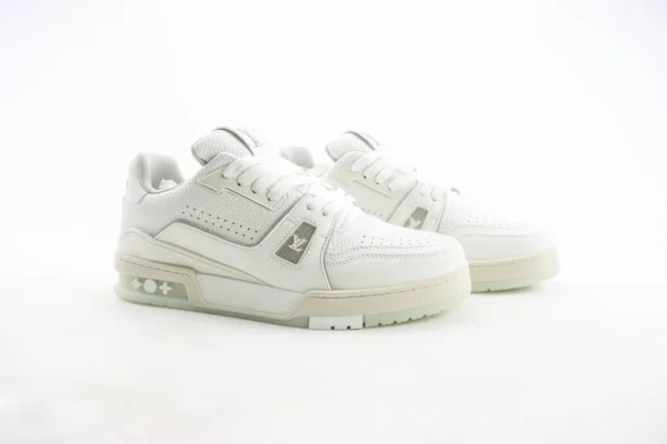 Louis Vuitton Trainer - Image 2