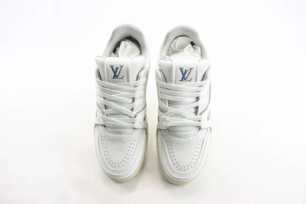 Louis Vuitton Trainer - Image 5