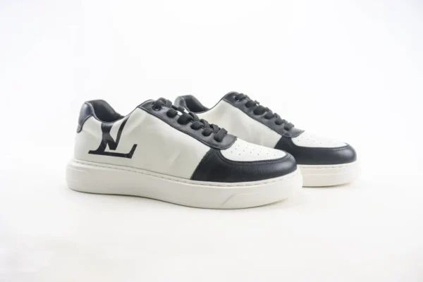 Nike SB Dunk Low x LV - Image 2