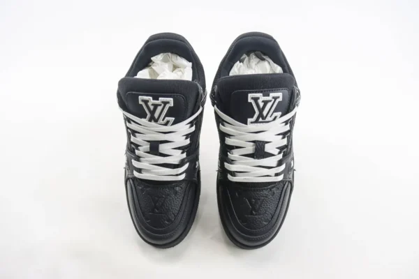 Louis Vuitton Trainer - Image 5